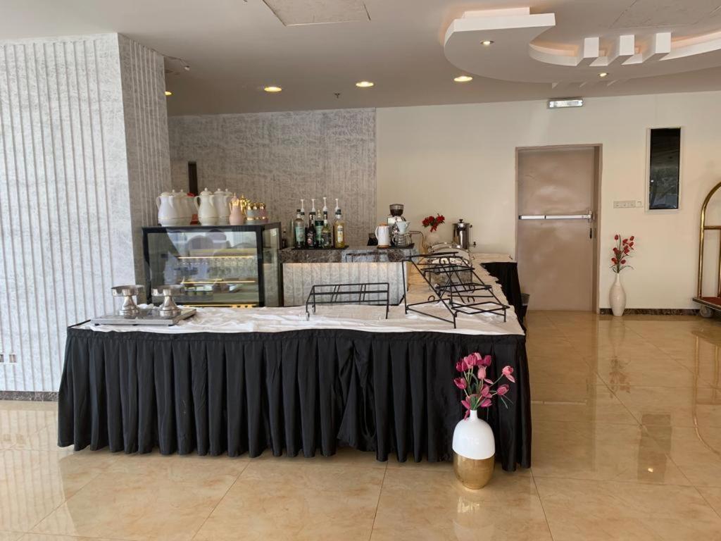 Almakan Hotel 113 Рияд Екстериор снимка